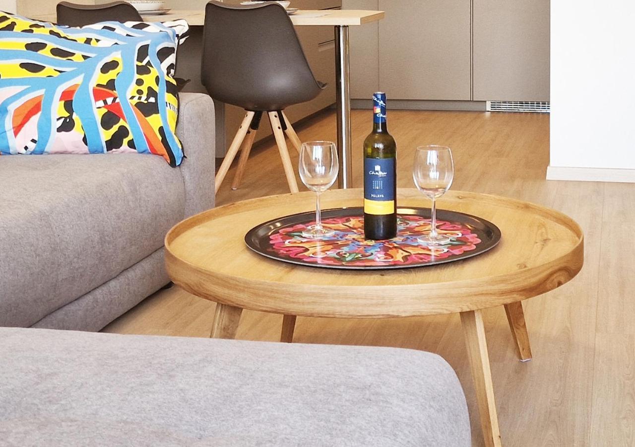 New Cozy 2 Room Pink Apartment Bratislava 058 Екстер'єр фото