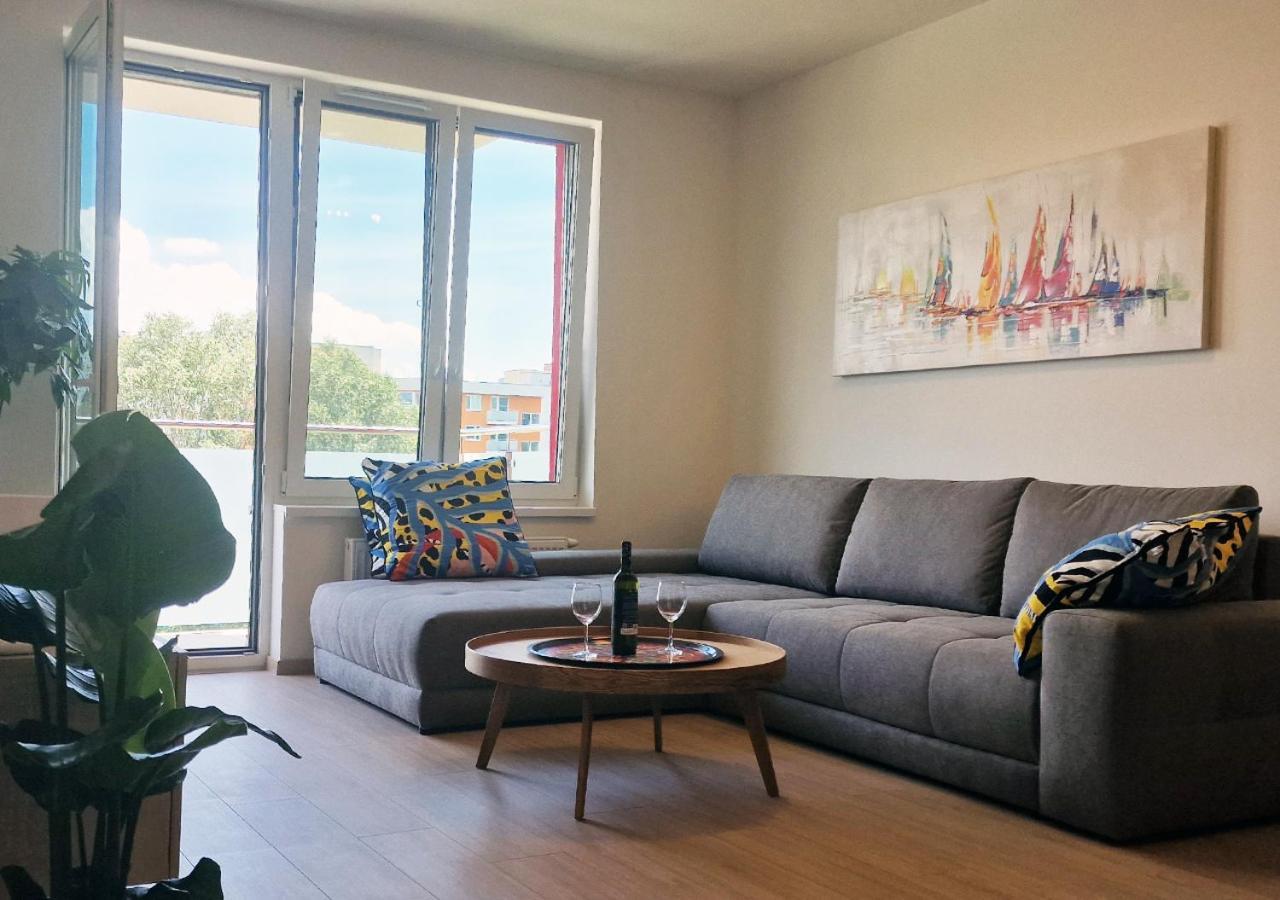 New Cozy 2 Room Pink Apartment Bratislava 058 Екстер'єр фото