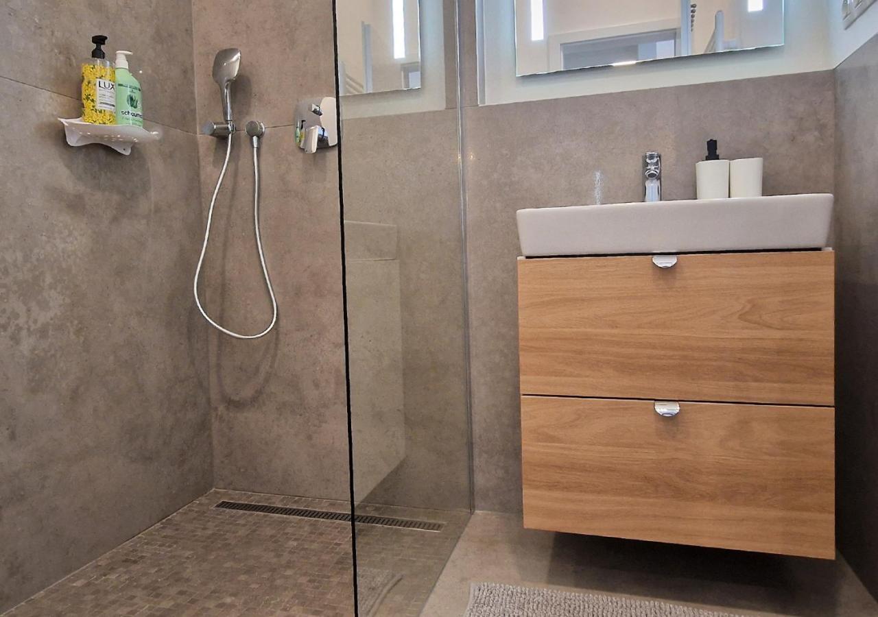 New Cozy 2 Room Pink Apartment Bratislava 058 Екстер'єр фото